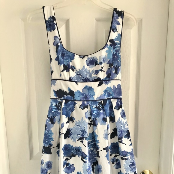 Juniors Blue Floral Dress Size 7 - Picture 1 of 7